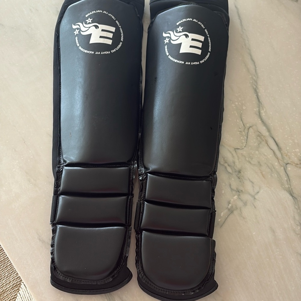 Mixed martial arts shin guards